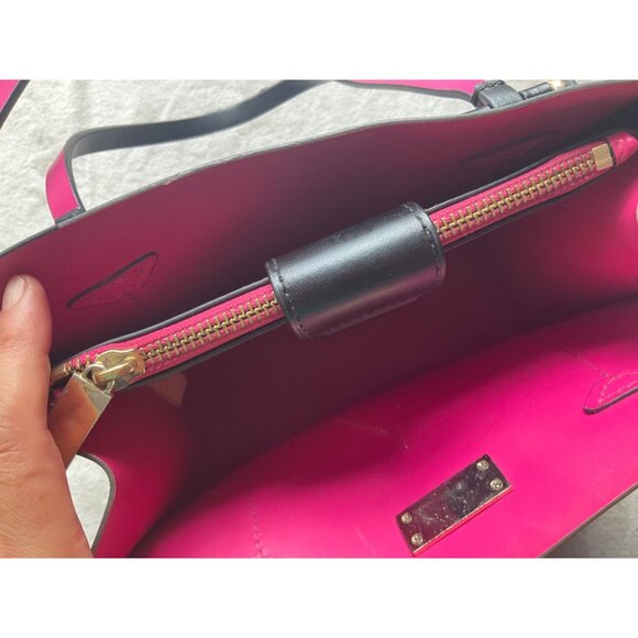 Kate Spade Arbour Hill Kyra Sweetheart Crossbody Hand Bag Black Pink Leather*Rea - Picture 4 of 16